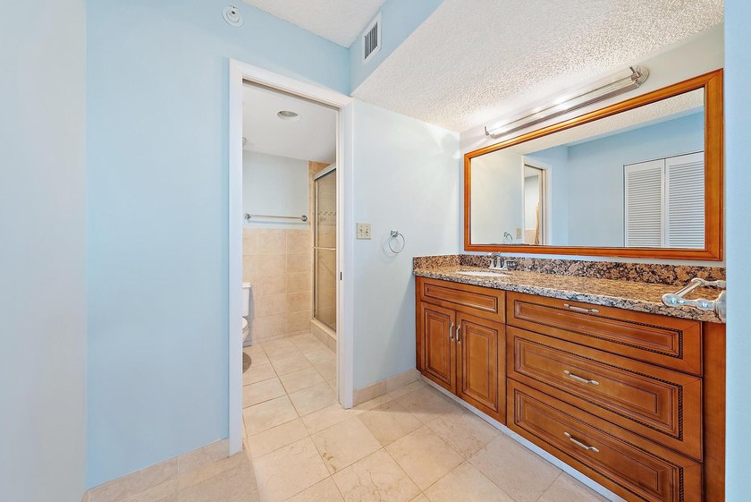 With The Most Amazing Water Views &amp; Amenities of a Luxury - photo 28