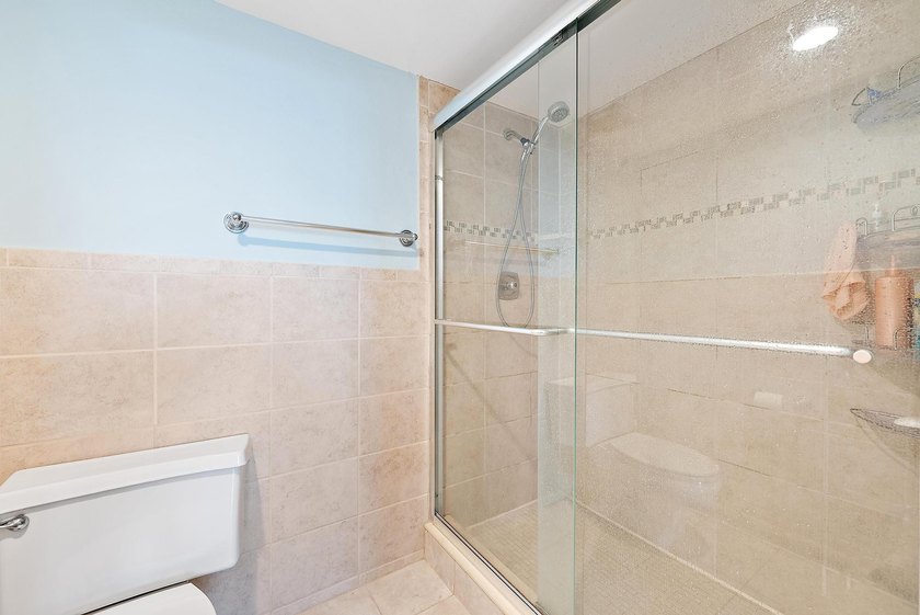 With The Most Amazing Water Views &amp; Amenities of a Luxury - photo 29