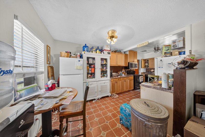 Investor opportunity in Fort Pierce! This 3-bedroom, 2-bath CBS - photo 3