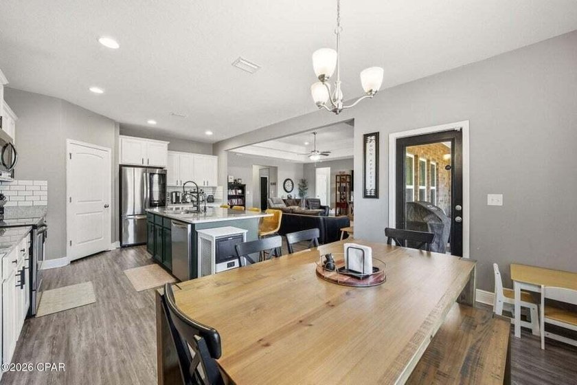 Fanning Bayou, a sought-after neighborhood where country charm - photo 20