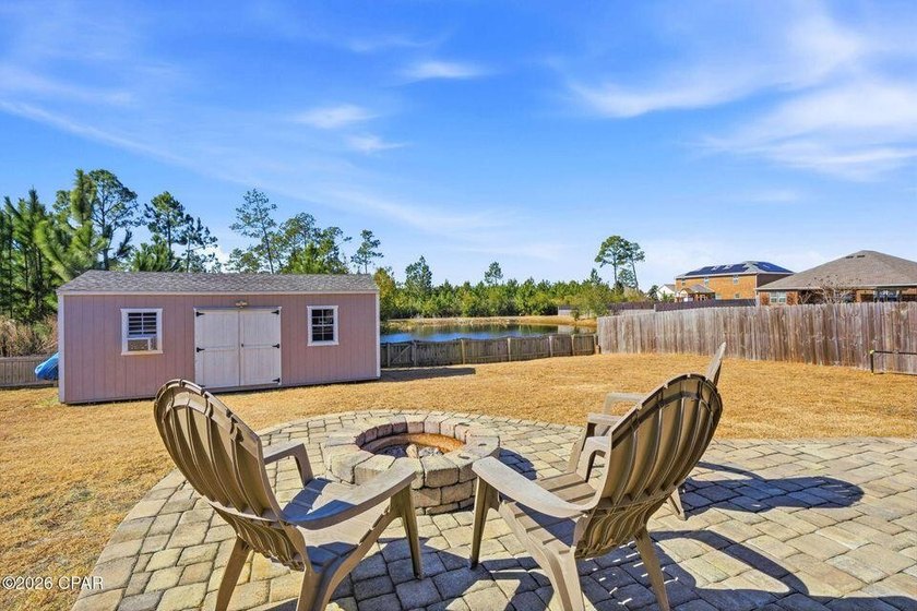 Fanning Bayou, a sought-after neighborhood where country charm - photo 37
