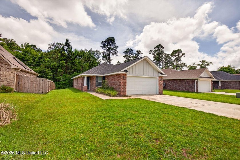 This is the home you've been waiting for! VA Assumable loan with - photo 3