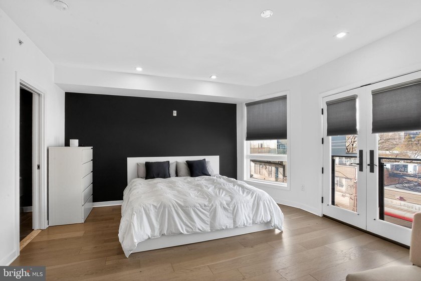 Welcome to 343 N Front Street, Unit B - a stunning 2-bedroom - photo 25
