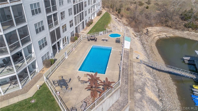 Welcome to your lakefront escape at Sunset Palms! This beautiful - photo 49