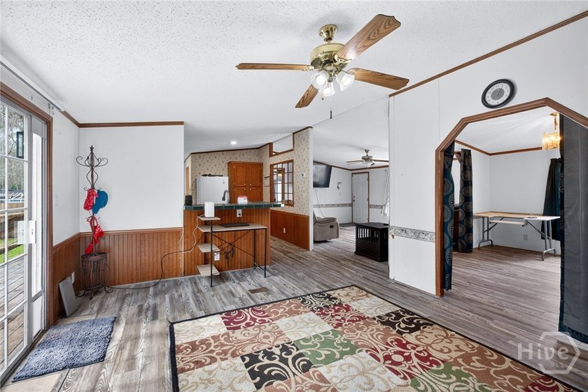 MOTIVATED SELLER AND PRICED TO MOVE!! If you've been looking for - photo 8