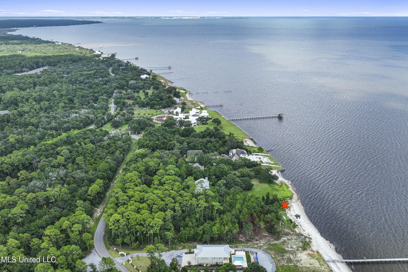 Create your own little slice of paradise on Belle Fontaine - photo 10