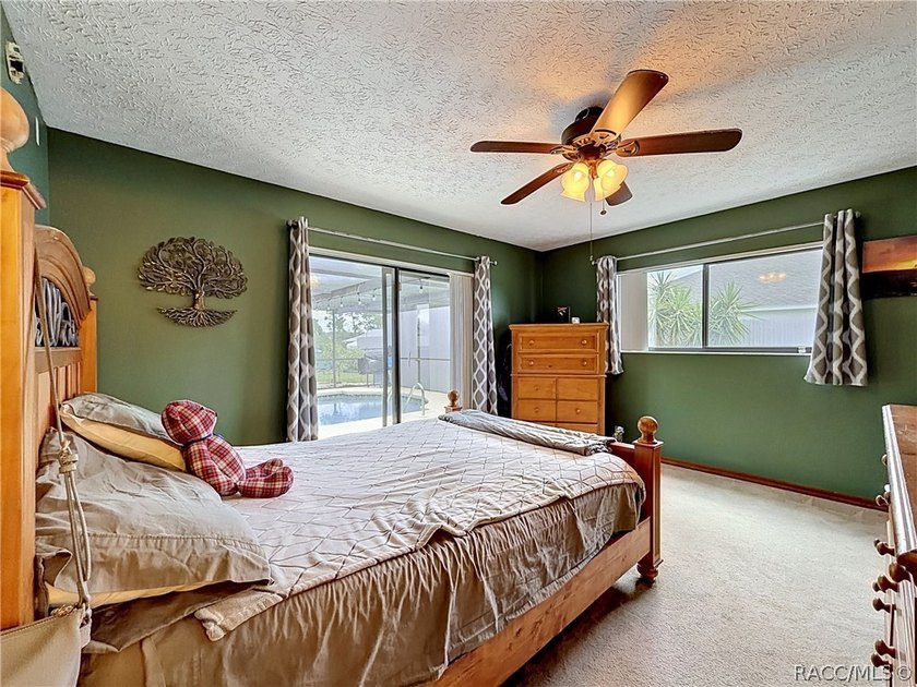 Welcome to this beautifully maintained, large 2 bedroom, 2 bath - photo 42