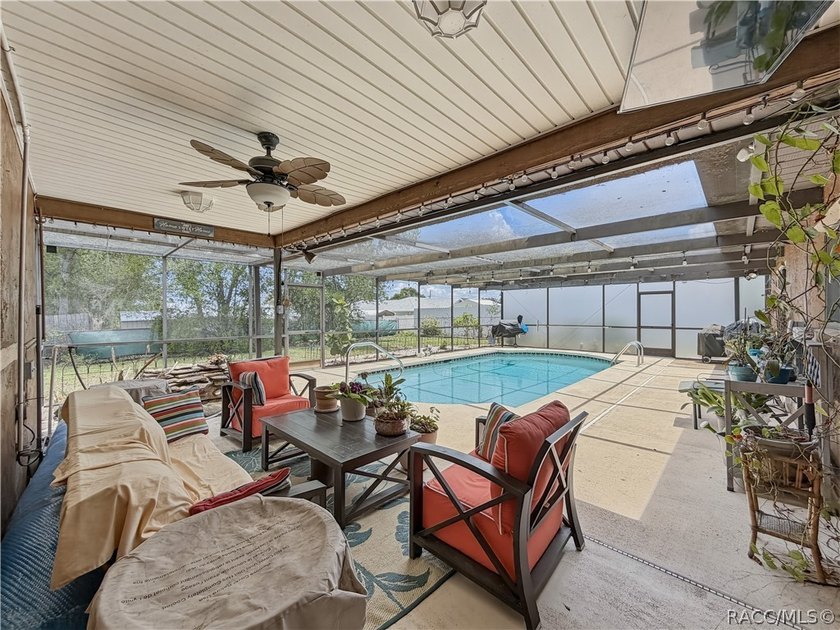 Welcome to this beautifully maintained, large 2 bedroom, 2 bath - photo 46