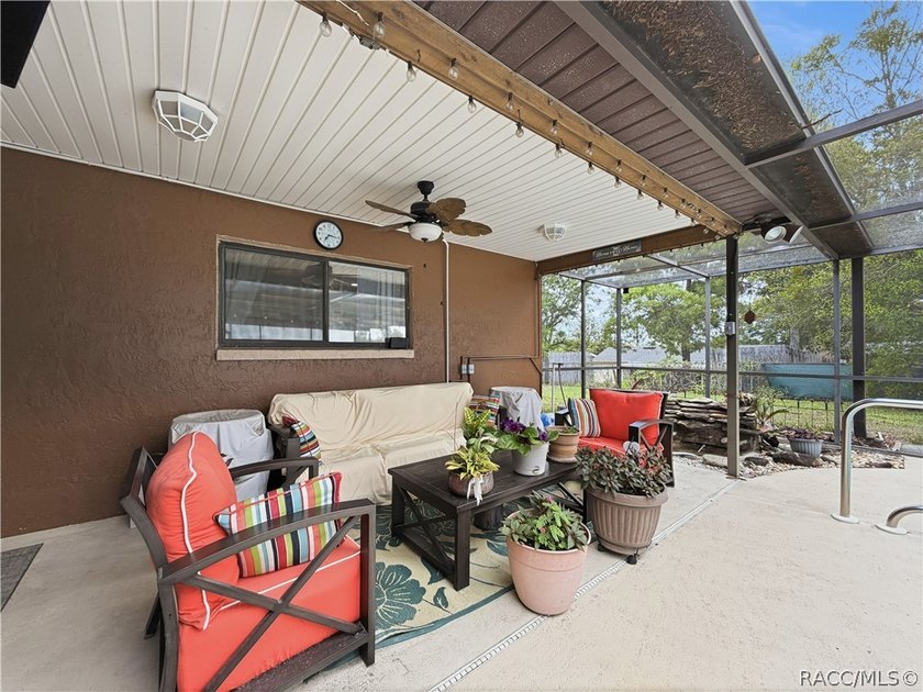 Welcome to this beautifully maintained, large 2 bedroom, 2 bath - photo 47