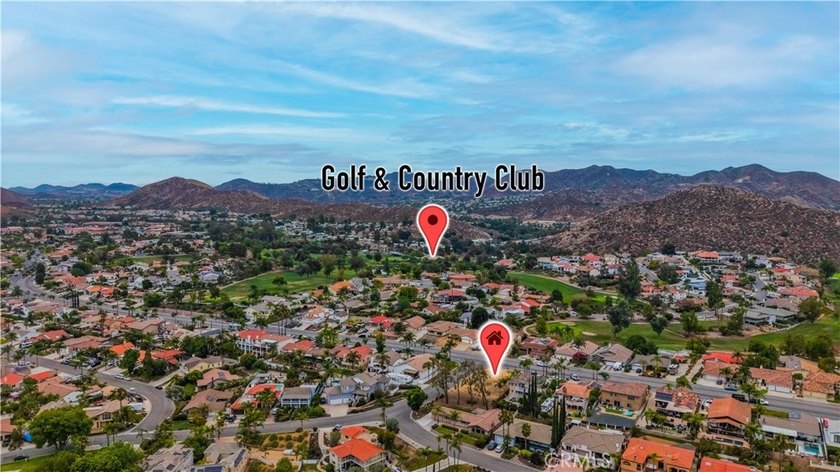 Fabulous flat corner lot with access from two streets, well - photo 6