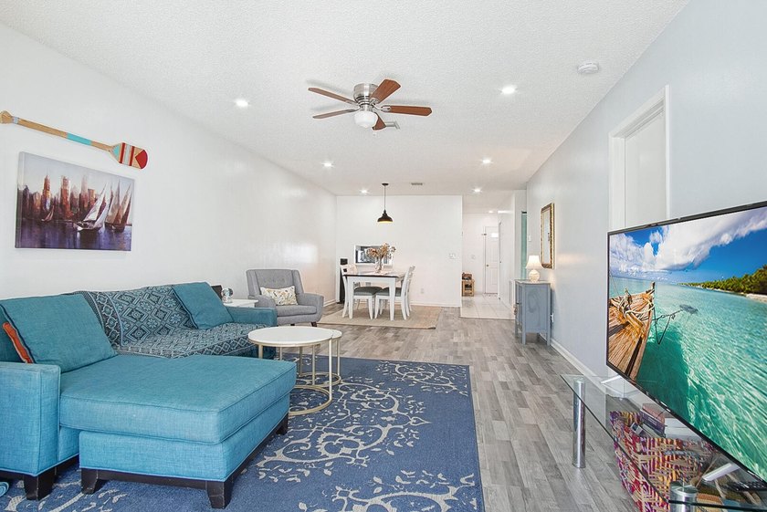 Beautifully updated 2-bedroom, 2-bath second-floor condo located - photo 8