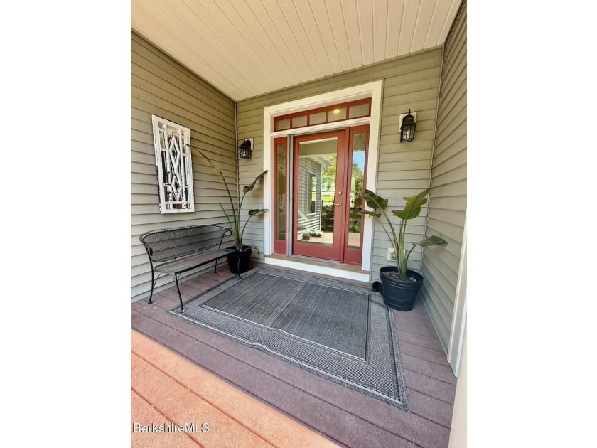 Beautifully designed for one level living and both pristine and - photo 3
