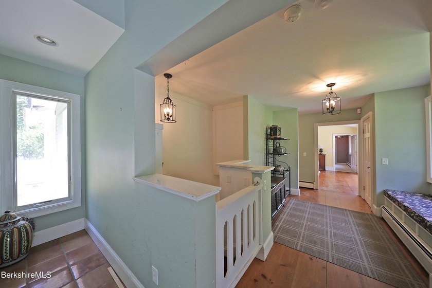Stockbridge Contemporary surrounded by 5+ acres of privacy and - photo 3