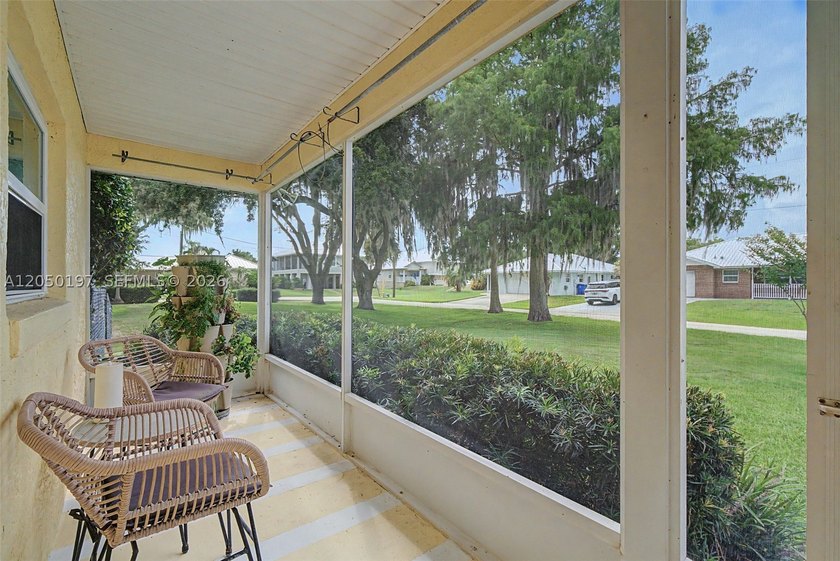 Rare Waterfront Opportunity Tastefully updated canal-front - photo 8