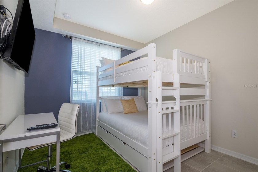 AMAZING SECOND FLOOR CONDO FULLY TILED &amp; FURNISHED. If you want - photo 5