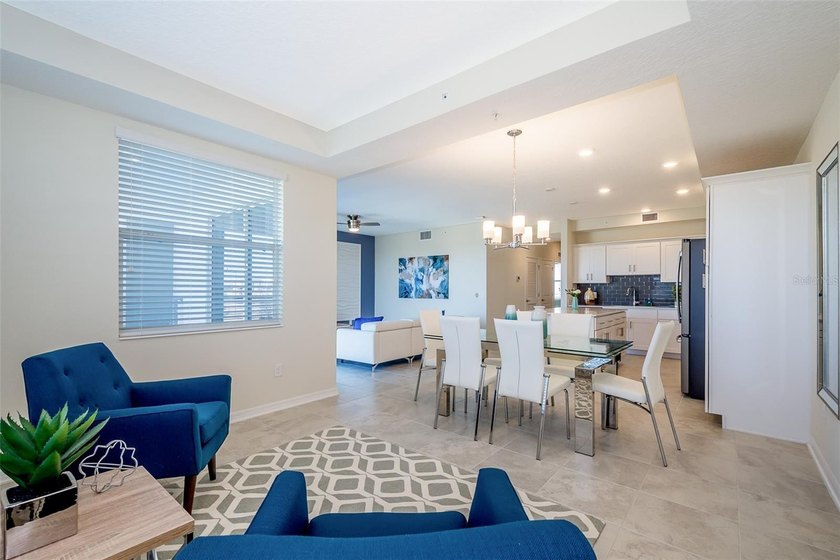 AMAZING SECOND FLOOR CONDO FULLY TILED &amp; FURNISHED. If you want - photo 6