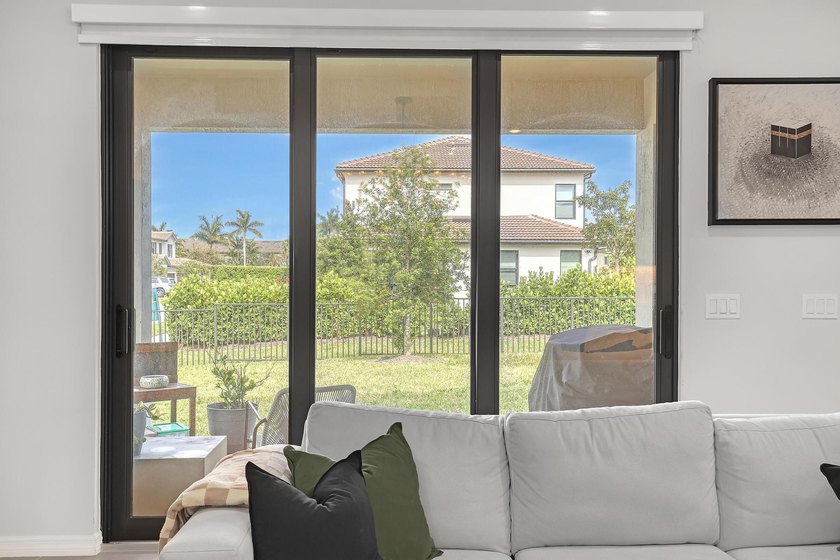 Stunning 2023-built 5-bedroom retreat in the gated community of - photo 8