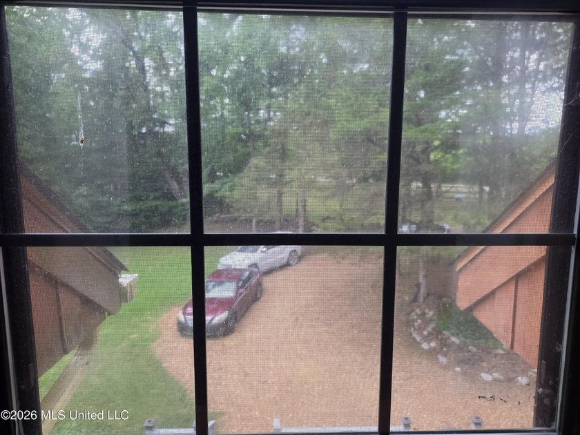 For sale is a 3-story home situated at 2025 Hendrix Road in the - photo 16