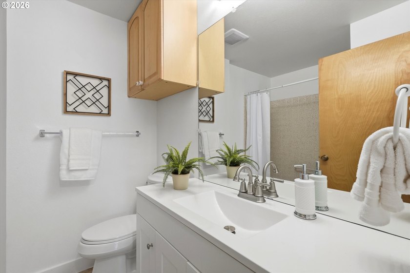 Beautifully maintained one-level home in Tualatin's sought-after - photo 22