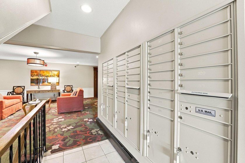 Welcome to this bright and inviting 1-bedroom, 1-bath top-floor - photo 26