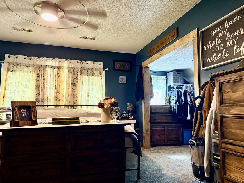 Beautiful older home that has been updated and ready to go! This - photo 29