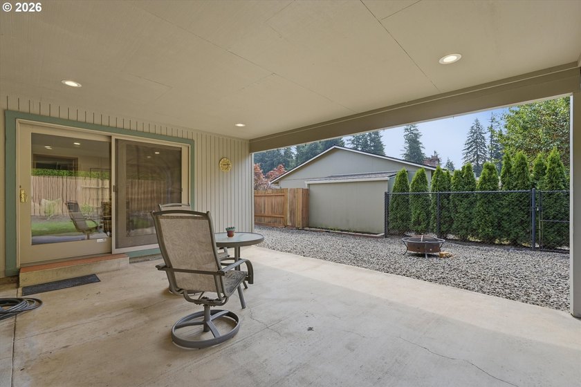Beautifully maintained one-level home in Tualatin's sought-after - photo 32