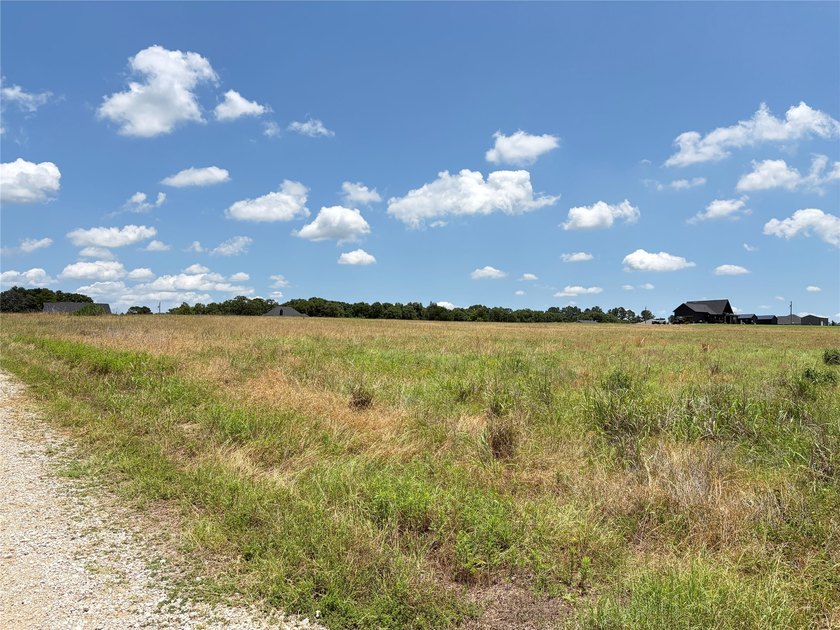 Huge development opportunity near Hwy 175! Whether you're - photo 11