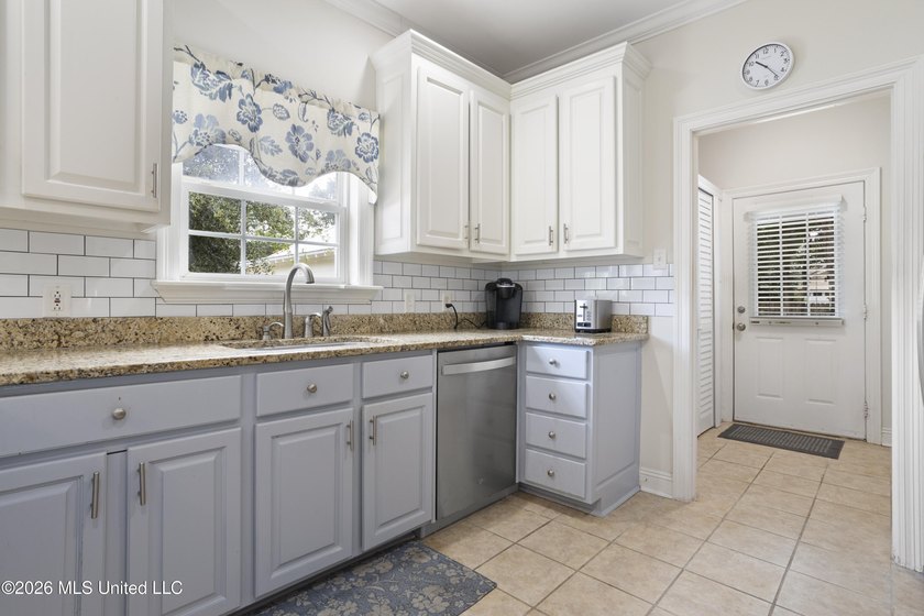 Here it is! The location everyone asks for! A cottage south of E - photo 20