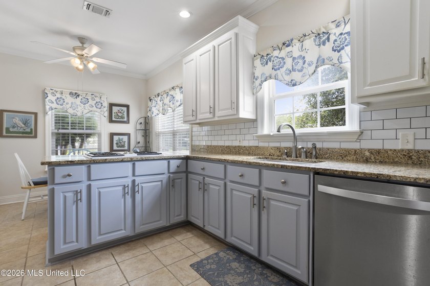 Here it is! The location everyone asks for! A cottage south of E - photo 21