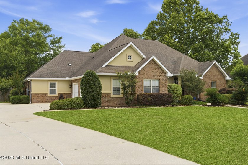 Located in the sought-after Palmetto Pointe community and within - photo 2