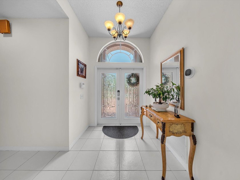 Beautiful maintained 2397 square feet ,4-bedroom, 2.5 -bath - photo 8