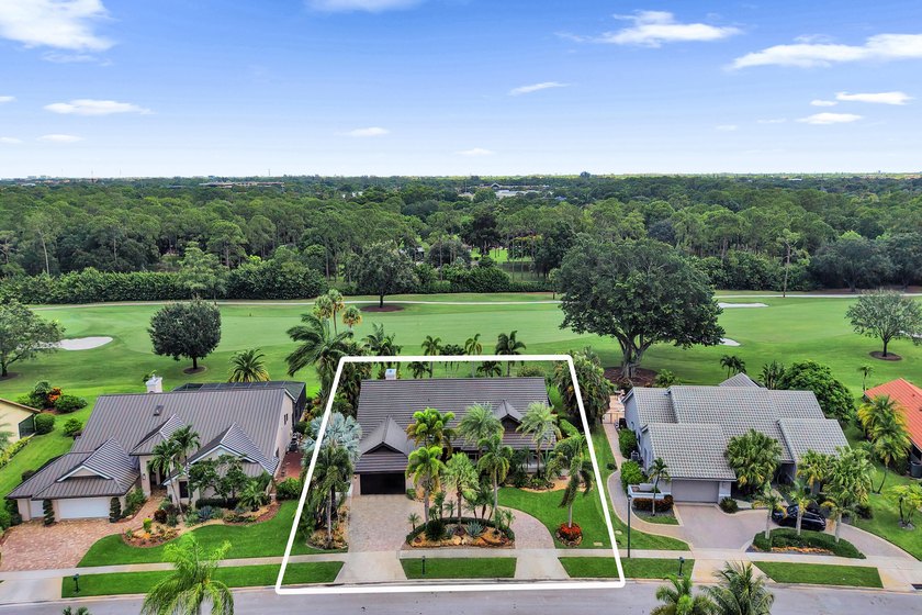 Welcome to one of Boca Raton's most sought-after gated golf - photo 3
