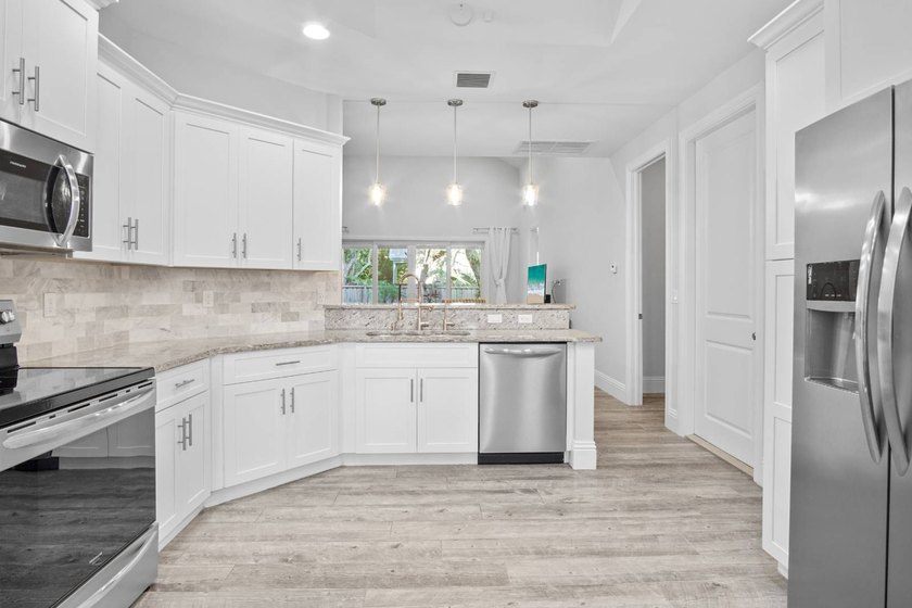 Welcome to 965 SW Flora Belle Lane. a beautiful Key West style - photo 10