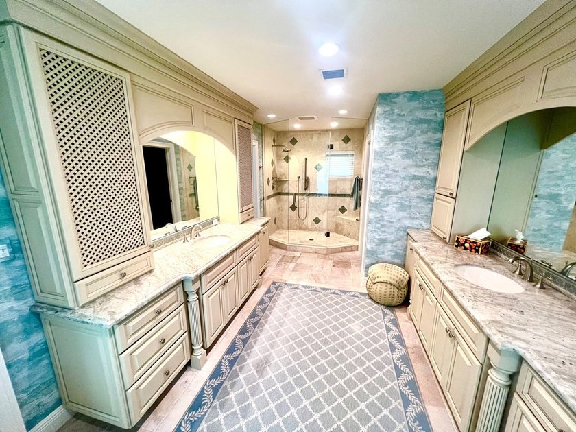 Set on one of Ocean Reef's most private and desirable waterfront - photo 13