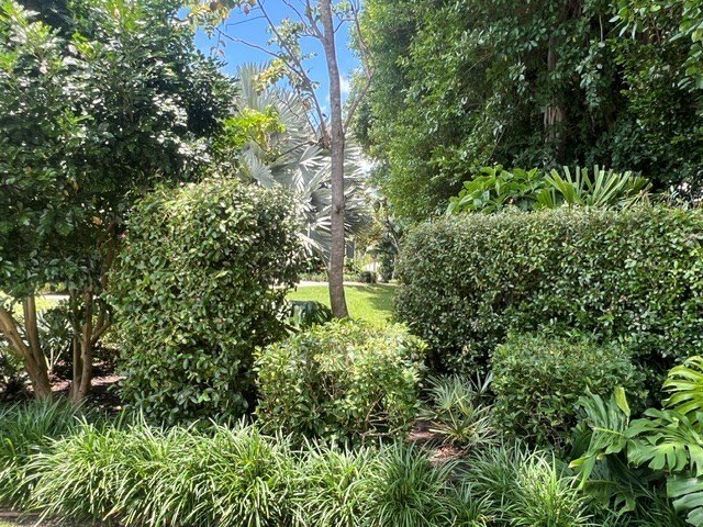 Set on one of Ocean Reef's most private and desirable waterfront - photo 32
