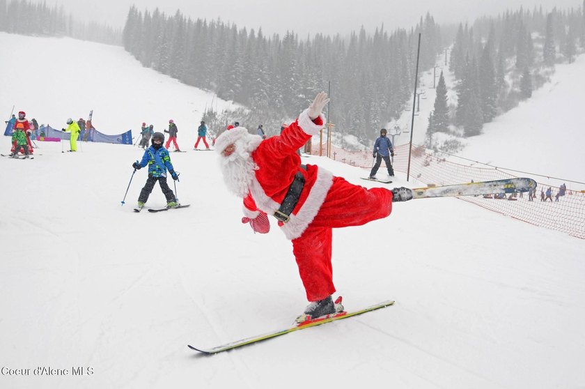 Welcome to Crystal View at Schweitzer! A truly unrivaled - photo 37