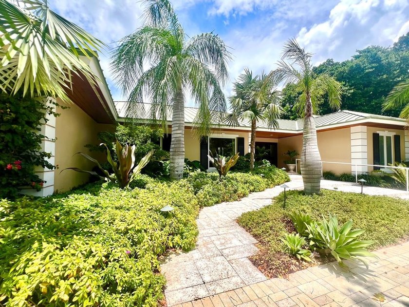 Set on one of Ocean Reef's most private and desirable waterfront - photo 38
