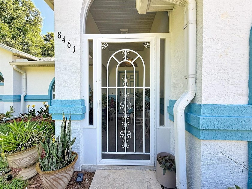 Beautiful 3-bedroom, 2-bath home located in coveted Citrus - photo 3