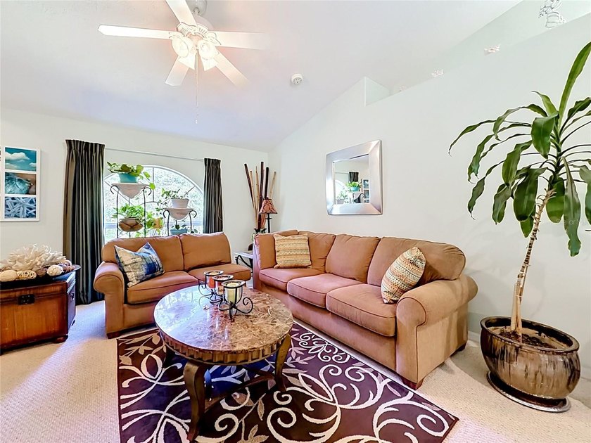Beautiful 3-bedroom, 2-bath home located in coveted Citrus - photo 6