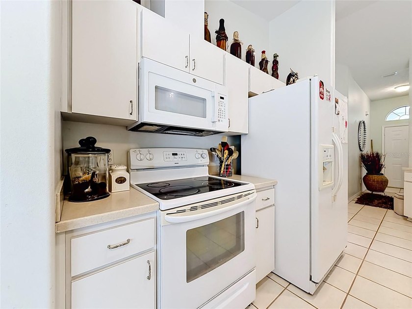 Beautiful 3-bedroom, 2-bath home located in coveted Citrus - photo 10