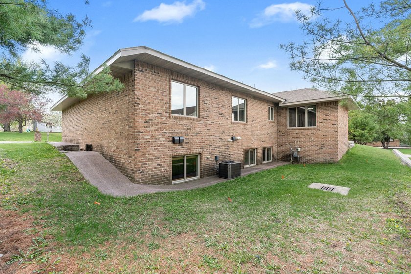 Spacious and versatile, this brick rambler offers nearly 4,000 - photo 46