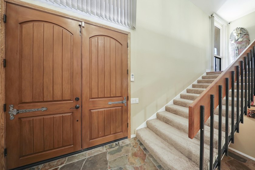 Unique opportunity to own a very special, spacious 2,608 Sq.Ft - photo 10