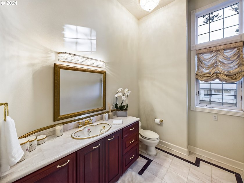 Welcome to your own private paradise Overlooking Tualatin - photo 12