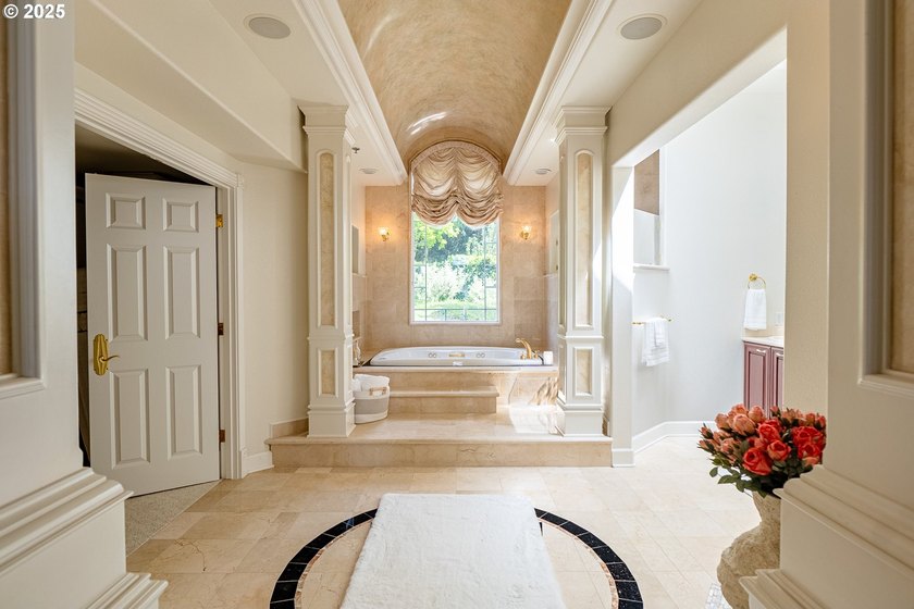 Welcome to your own private paradise Overlooking Tualatin - photo 17