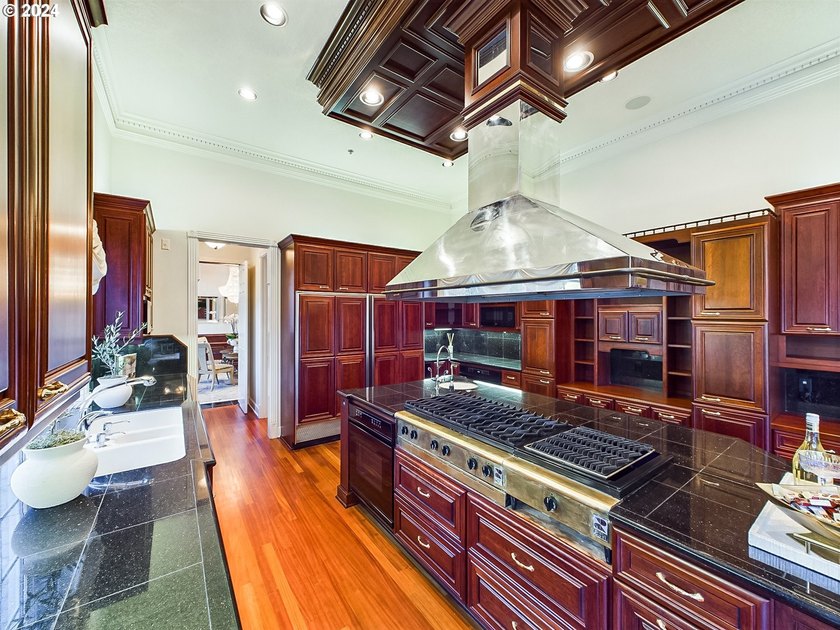 Welcome to your own private paradise Overlooking Tualatin - photo 22
