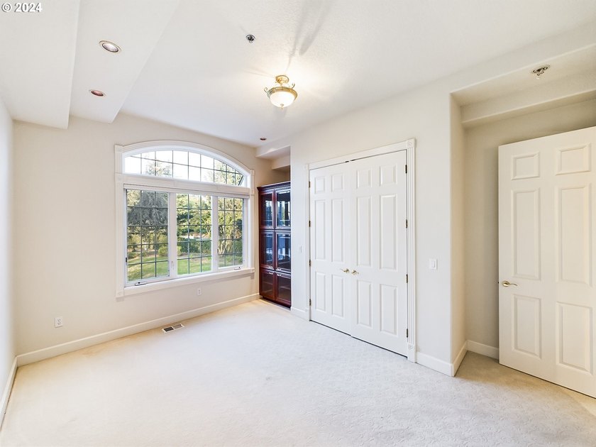 Welcome to your own private paradise Overlooking Tualatin - photo 29