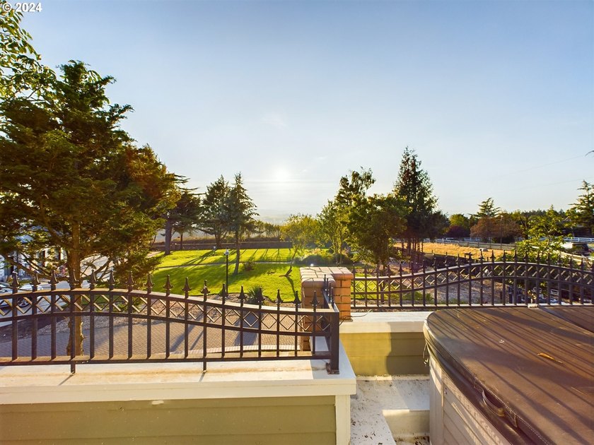 Welcome to your own private paradise Overlooking Tualatin - photo 36