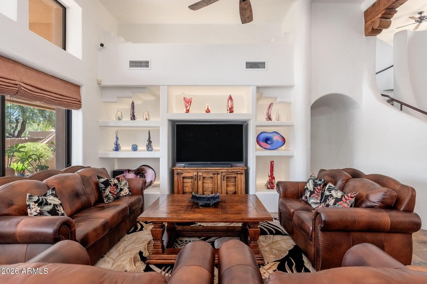 Nestled on a quiet cul-de-sac within the guard-gated community - photo 4