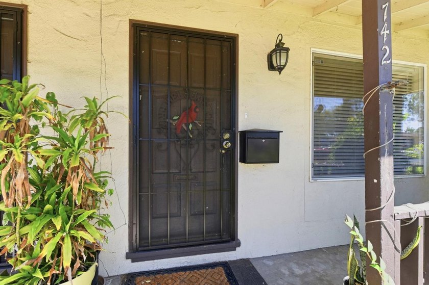 This property s a golden opportunity for investors or anyone - photo 8