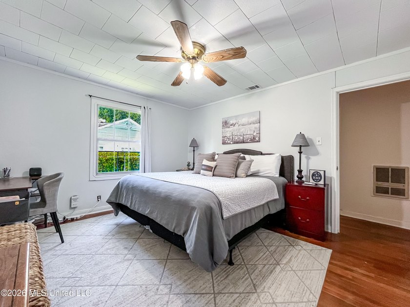 Coastal charm meets modern convenience in this beautifully - photo 22